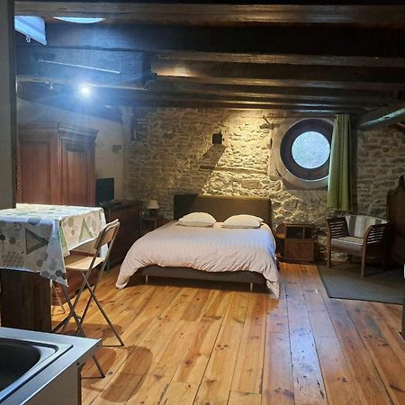 Chambres D'Hotes Les Hirondelles Gaubiving Zewnętrze zdjęcie